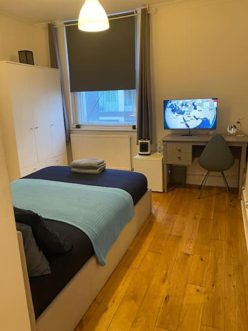 2 Bedroom Flat In Camberwell Green - Central Location With Excellent Connections To Tourist Attractions And Main London Airports מראה חיצוני תמונה